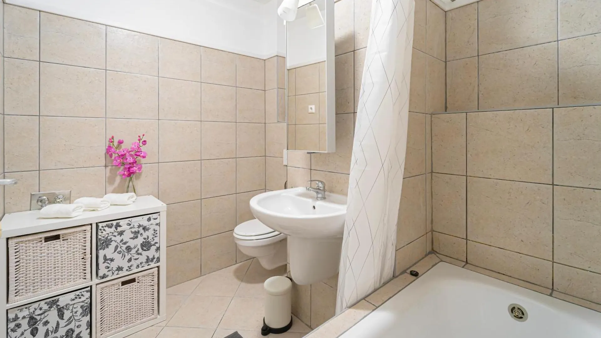 Budapest Central Home With Parking&Terrace Apartment